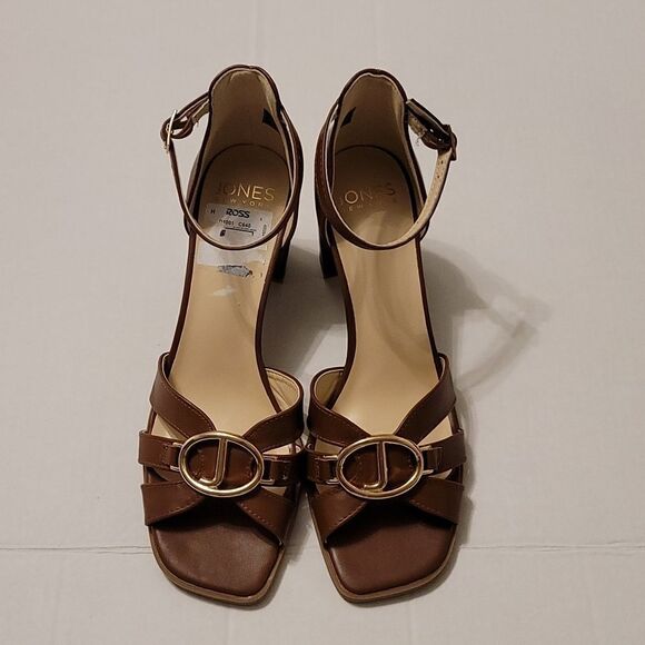 BRAND NEW JONE NEW YORK BLOCK HEEL ADJUSTABLE ANKLE BUCKET STRAP SANDAL G1 - Picture 2 of 16